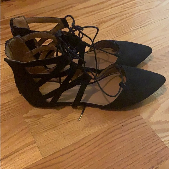 Cross cross black flats - never worn - Picture 3 of 3